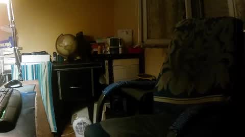 hotleopold online show from 04/16/26, 08:53