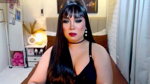 Snapshot of hotlexus69 chatting on 12/05/25, 10:46 LEXUS online show from 12/05/25, 10:46