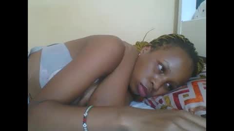 Snapshot of hotlove255 chatting on 01/25/25, 10:40 hotlove255 online show from 01/25/25, 10:40