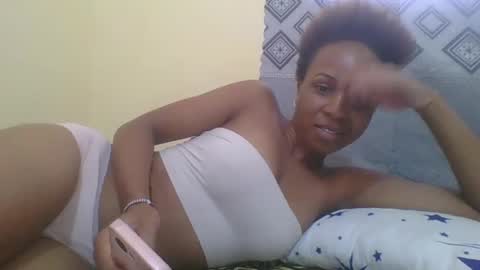 Snapshot of hotlove255 chatting on 01/31/25, 10:42 hotlove255 online show from 01/31/25, 10:42