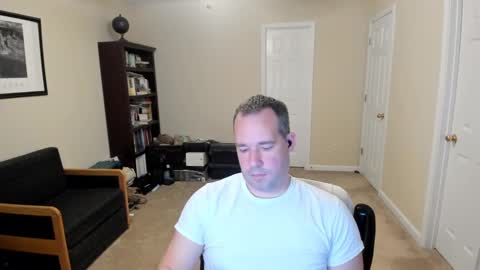 hotmale4u692000 online show from 12/23/24, 04:44