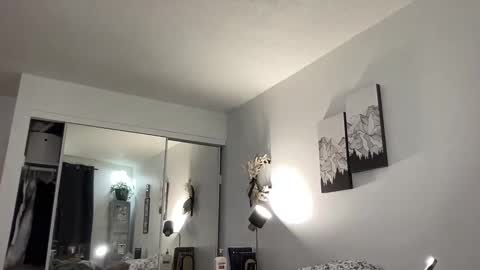 Snapshot of hotmama6666 chatting on 02/02/26, 01:15 Annabelle online show from 02/02/26, 01:15