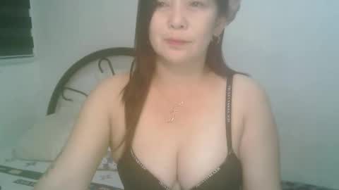 Snapshot of hotmamajen4u chatting on 09/26/25, 12:14 hotmamajen4u online show from 09/26/25, 12:14