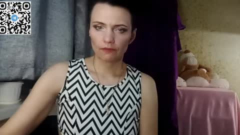 Snapshot of hotmamaqueen234 chatting on 03/30/26, 07:37 hotmamaqueen234 online show from 03/30/26, 07:37