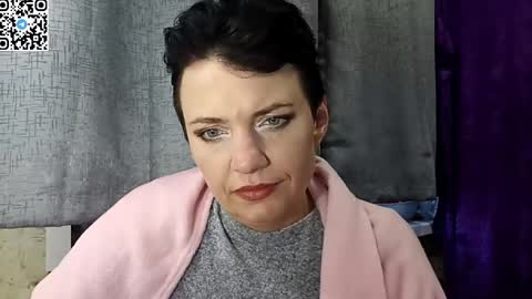 Snapshot of hotmamaqueen234 chatting on 04/20/26, 04:21 hotmamaqueen234 online show from 04/20/26, 04:21