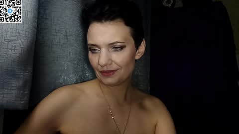 Snapshot of hotmamaqueen234 chatting on 04/29/26, 08:48 hotmamaqueen234 online show from 04/29/26, 08:48