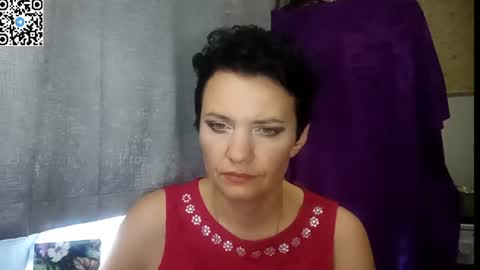 Snapshot of hotmamaqueen234 chatting on 06/17/26, 11:45 hotmamaqueen234 online show from 06/17/26, 11:45