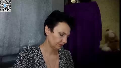 Snapshot of hotmamaqueen234 chatting on 06/19/26, 12:04 hotmamaqueen234 online show from 06/19/26, 12:04