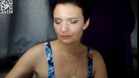 Snapshot of hotmamaqueen234 chatting on 06/22/26, 07:44 hotmamaqueen234 online show from 06/22/26, 07:44