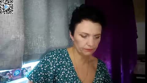 Snapshot of hotmamaqueen234 chatting on 06/25/26, 11:48 hotmamaqueen234 online show from 06/25/26, 11:48