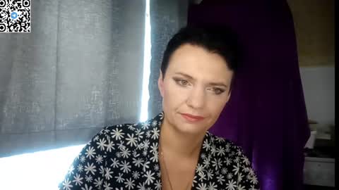 Snapshot of hotmamaqueen234 chatting on 06/27/26, 07:46 hotmamaqueen234 online show from 06/27/26, 07:46