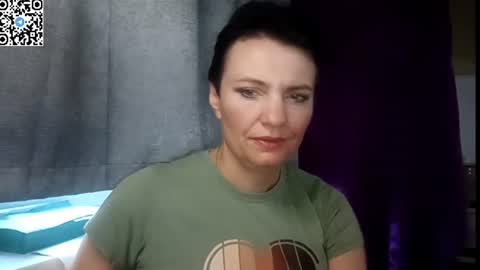 Snapshot of hotmamaqueen234 chatting on 07/10/26, 11:46 hotmamaqueen234 online show from 07/10/26, 11:46
