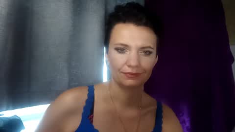 Snapshot of hotmamaqueen234 chatting on 07/26/26, 08:10 hotmamaqueen234 online show from 07/26/26, 08:10