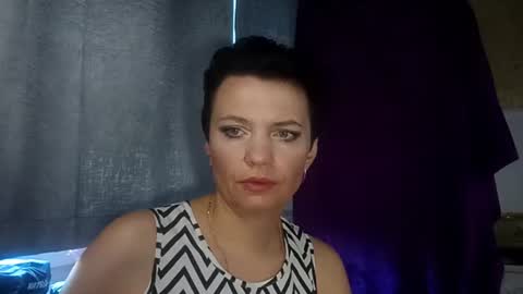 Snapshot of hotmamaqueen234 chatting on 07/31/26, 07:52 hotmamaqueen234 online show from 07/31/26, 07:52