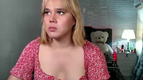 Snapshot of hotmaniacts chatting on 01/13/25, 08:26 HotTrannyCock online show from 01/13/25, 08:26