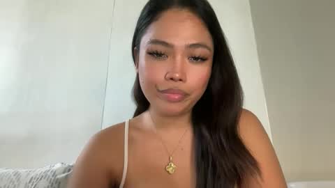 Snapshot of hotmermaidts chatting on 12/16/25, 10:37 Eva online show from 12/16/25, 10:37