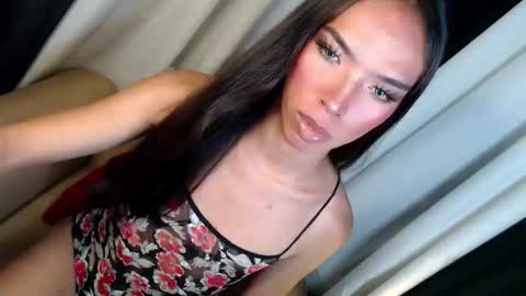 HI its me youre lovely MICHAELA  online show from 11/20/25, 12:16
