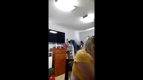 Snapshot of hotmilf187 chatting on 05/20/26, 07:53 hotmilf187 online show from 05/20/26, 07:53