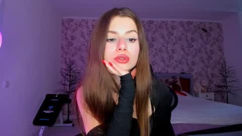 hotmolly_ online show from 02/11/26, 02:11