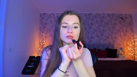 Snapshot of hotmolly_ chatting on 04/11/26, 06:45 hotmolly_ online show from 04/11/26, 06:45