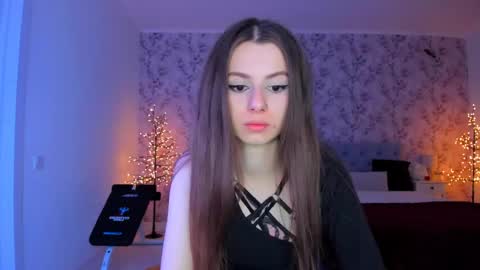 hotmolly_ online show from 05/03/26, 06:47