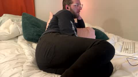 Snapshot of hotmplspunk chatting on 04/05/26, 07:49 Jared online show from 04/05/26, 07:49