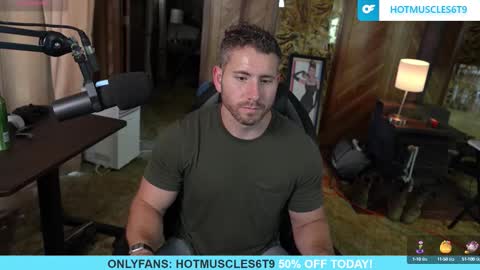 hotmuscles6t9 online show from 10/14/25, 08:20