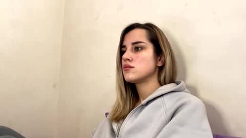 Snapshot of hotmusex chatting on 10/28/25, 08:40 hotmusex online show from 10/28/25, 08:40