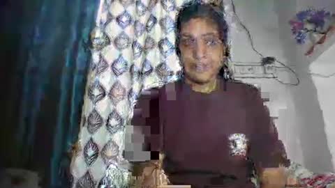 Snapshot of hotnsweetindian chatting on 03/23/26, 05:33 lola online show from 03/23/26, 05:33