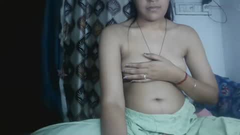 Snapshot of hotnsweetindian chatting on 04/12/26, 02:55 lola online show from 04/12/26, 02:55