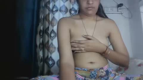 Snapshot of hotnsweetindian chatting on 04/13/26, 11:59 lola online show from 04/13/26, 11:59