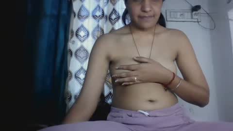 Snapshot of hotnsweetindian chatting on 04/16/26, 05:30 lola online show from 04/16/26, 05:30
