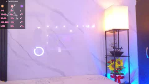 Snapshot of hotpawgmilf chatting on 03/17/26, 12:15 Sussy Bloom online show from 03/17/26, 12:15