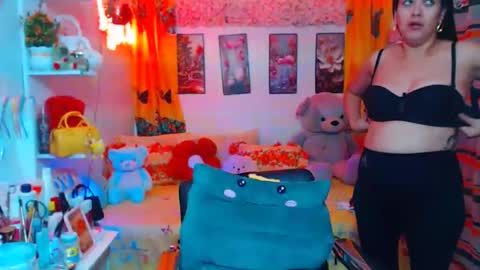 Snapshot of hotpinay_mira chatting on 03/15/26, 01:22 hotpinay_mira online show from 03/15/26, 01:22