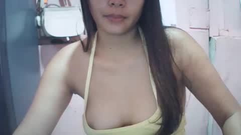 hotpink4u04 online show from 10/29/25, 09:27