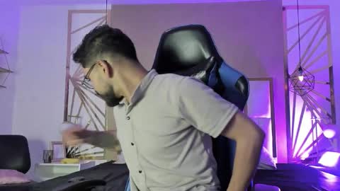 Snapshot of hotpulse_vc chatting on 02/17/26, 12:34 hotpulse vc online show from 02/17/26, 12:34