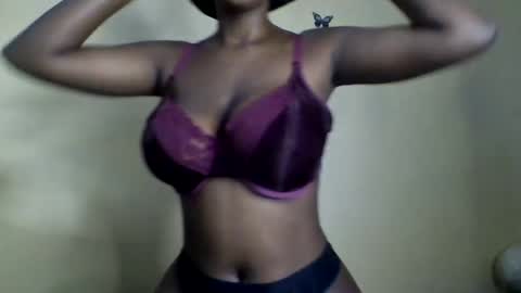 Snapshot of hotpussy712899 chatting on 06/19/26, 11:47 hotpussy online show from 06/19/26, 11:47