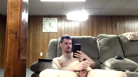 Snapshot of hotrod8916 chatting on 05/11/26, 04:04 hotrod8916 online show from 05/11/26, 04:04