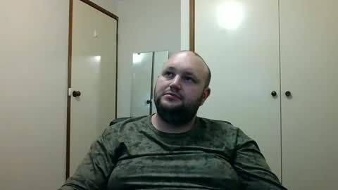 Snapshot of hotrodder323 chatting on 12/08/24, 02:39 hotrodder323 online show from 12/08/24, 02:39