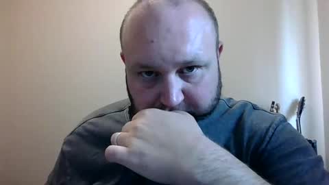 Snapshot of hotrodder323 chatting on 02/08/25, 10:19 hotrodder323 online show from 02/08/25, 10:19