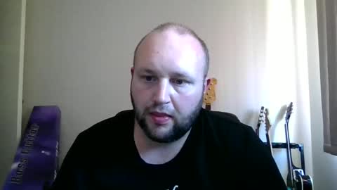 Snapshot of hotrodder323 chatting on 02/12/25, 04:23 hotrodder323 online show from 02/12/25, 04:23