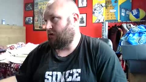 Snapshot of hotrodder323 chatting on 10/05/25, 03:27 hotrodder323 online show from 10/05/25, 03:27