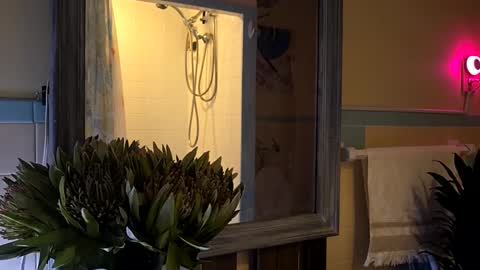 Snapshot of hotrox6942 chatting on 09/21/25, 02:46 hotrox6942 online show from 09/21/25, 02:46