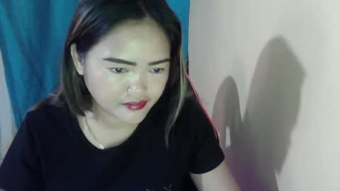 Snapshot of hotsexymam chatting on 06/24/26, 05:17 hotsexymam online show from 06/24/26, 05:17