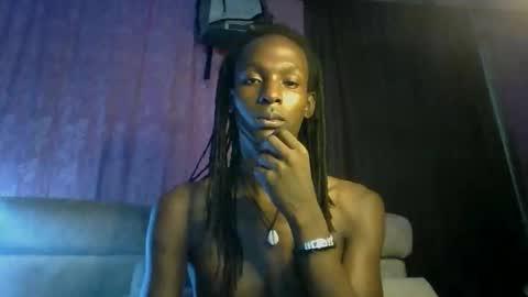 Snapshot of hotshadowx chatting on 05/20/26, 07:42 hotshadowx online show from 05/20/26, 07:42