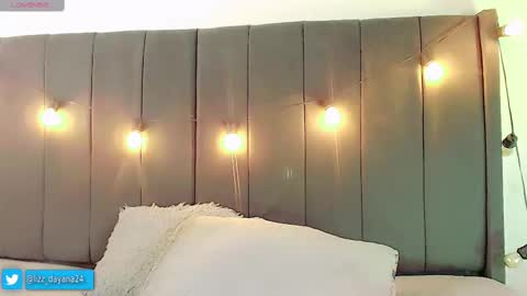 Snapshot of hotsisterssamdlers chatting on 03/02/25, 12:42 LINDADAYANA  online show from 03/02/25, 12:42