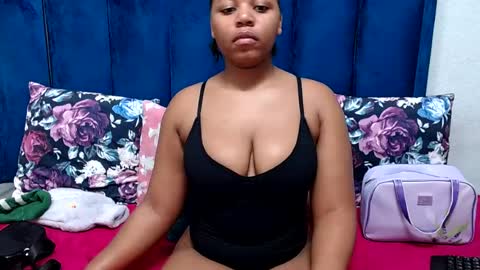 Snapshot of hotsmalltitsx chatting on 07/14/26, 03:11 hotsmalltitsx online show from 07/14/26, 03:11