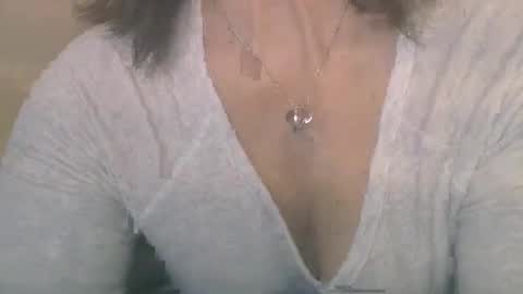 Snapshot of hotspot829 chatting on 02/27/25, 01:05 hotspot829 online show from 02/27/25, 01:05