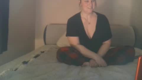 Snapshot of hotspot829 chatting on 03/10/25, 01:12 hotspot829 online show from 03/10/25, 01:12