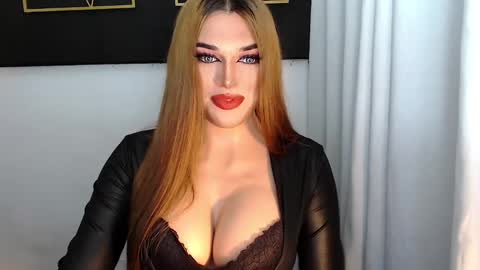 Snapshot of hotstellacumxxx chatting on 01/12/25, 07:21 STELLA online show from 01/12/25, 07:21